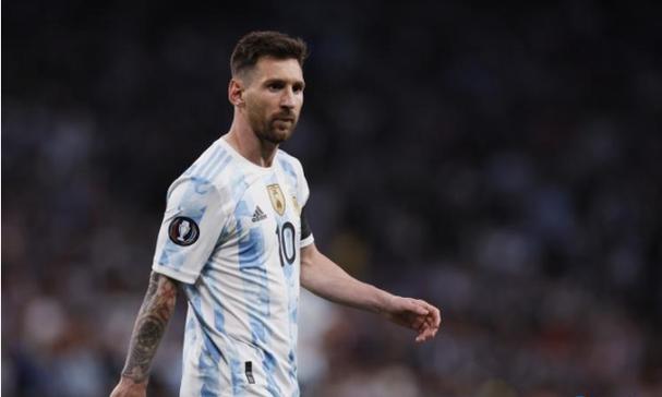 最霸气华系旗舰SUV岚图泰山登场 岚图汽车跨越30万辆里程碑